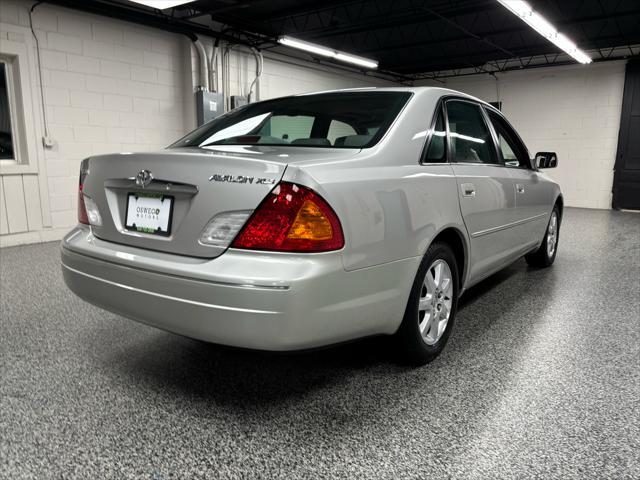 used 2001 Toyota Avalon car, priced at $10,995