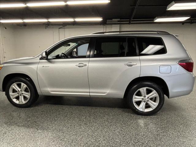 used 2008 Toyota Highlander car, priced at $15,995