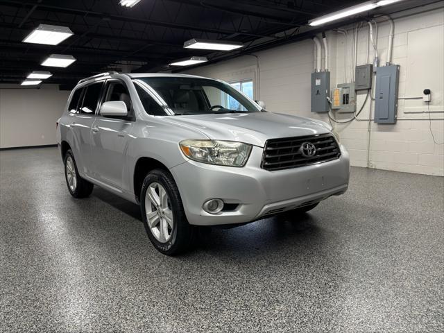 used 2008 Toyota Highlander car, priced at $15,995