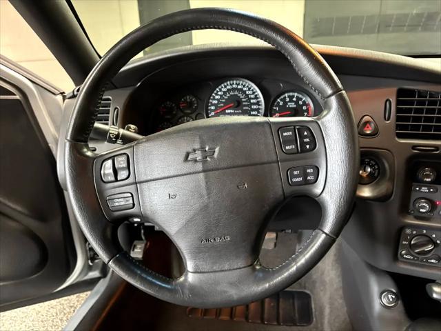 used 2002 Chevrolet Monte Carlo car, priced at $14,795