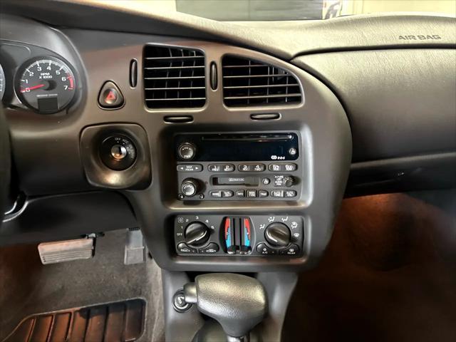 used 2002 Chevrolet Monte Carlo car, priced at $14,795
