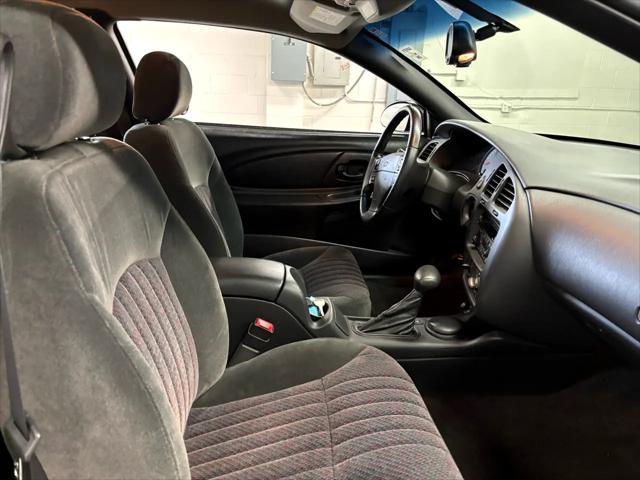 used 2002 Chevrolet Monte Carlo car, priced at $14,795