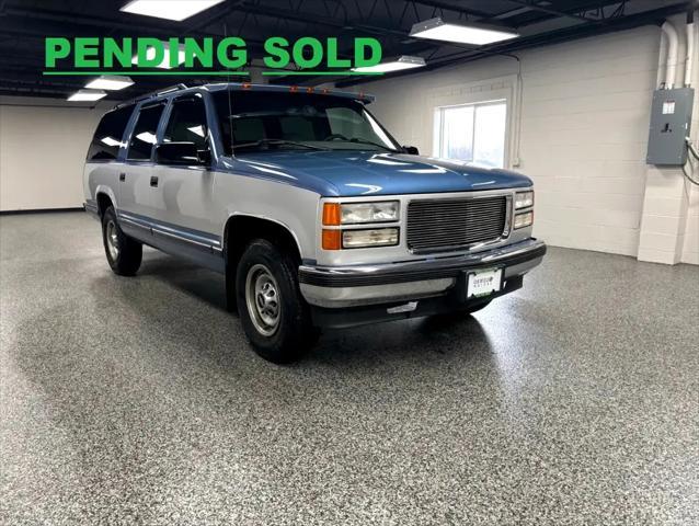 used 1995 Chevrolet Suburban car, priced at $8,995
