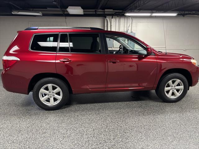 used 2009 Toyota Highlander car, priced at $13,495