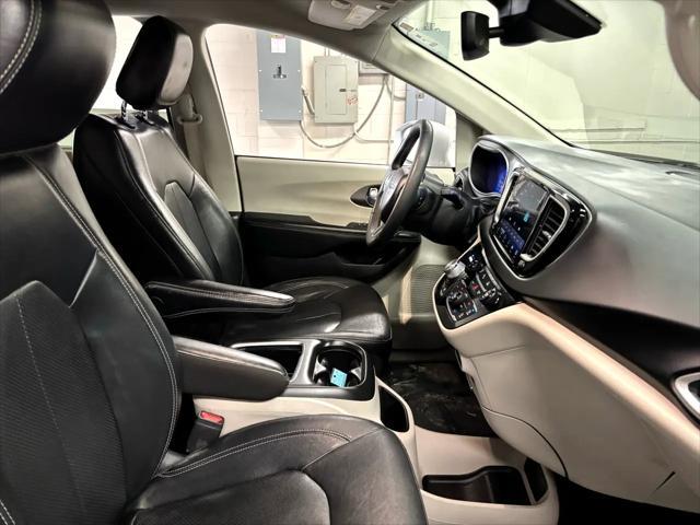 used 2022 Chrysler Pacifica car, priced at $24,995