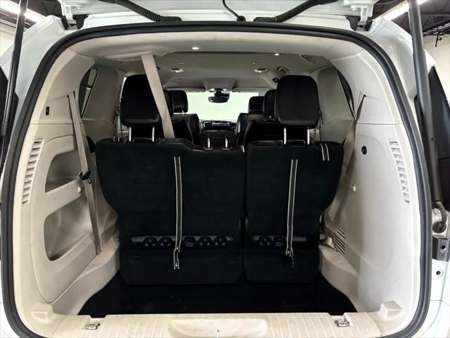 used 2022 Chrysler Pacifica car, priced at $24,995