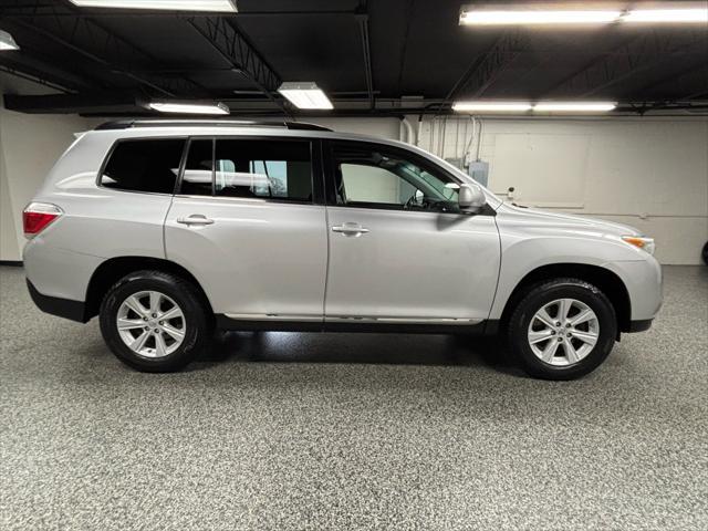 used 2013 Toyota Highlander car, priced at $18,795