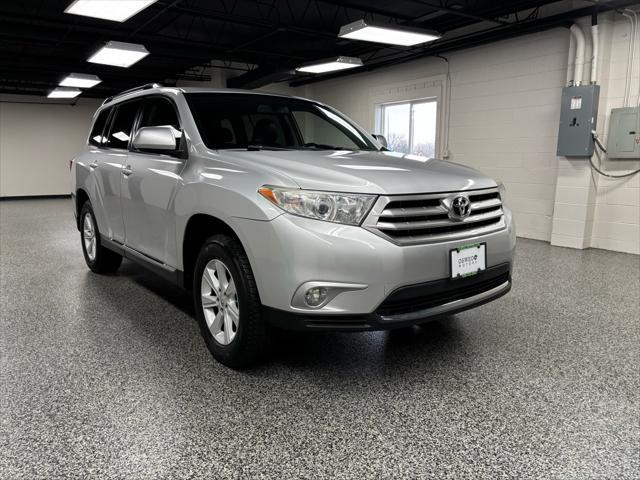 used 2013 Toyota Highlander car, priced at $18,795