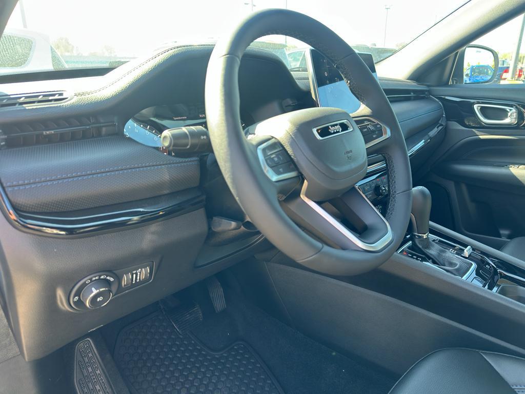 new 2025 Jeep Compass car, priced at $35,492