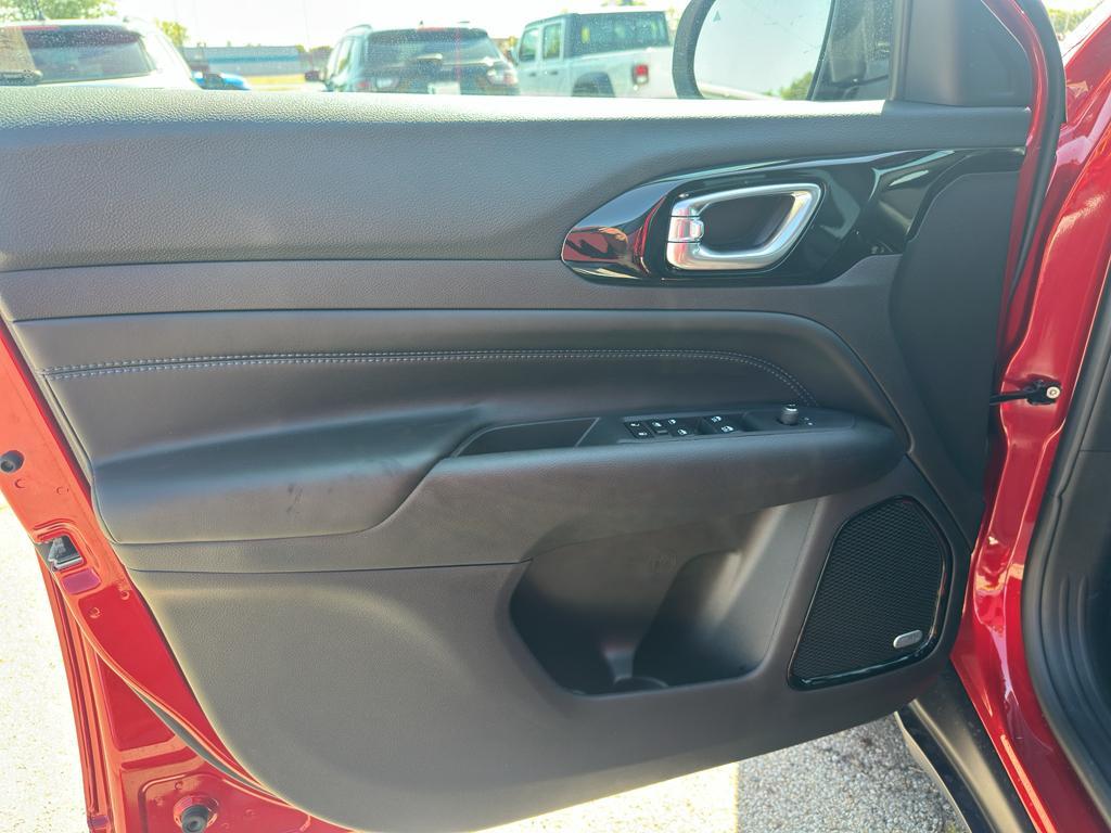 new 2025 Jeep Compass car, priced at $38,705
