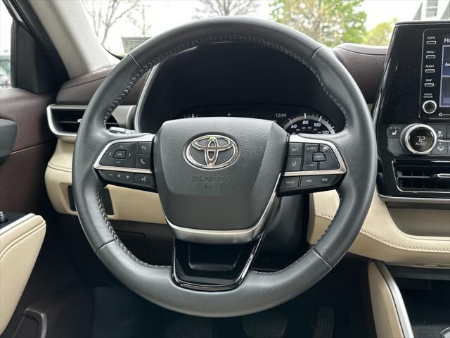 used 2021 Toyota Highlander Hybrid car, priced at $34,479