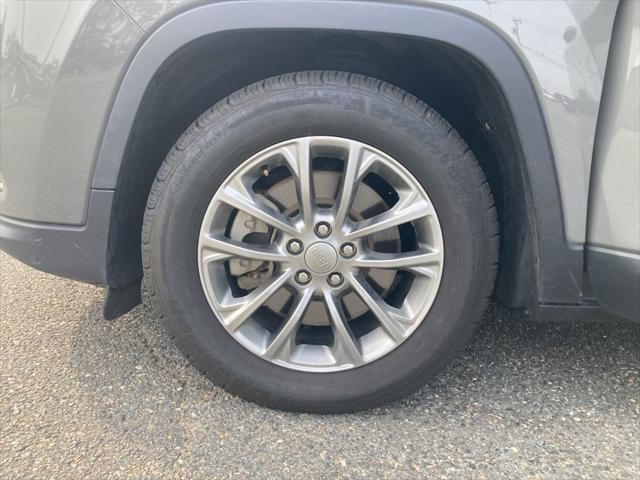 used 2019 Jeep Cherokee car, priced at $16,900