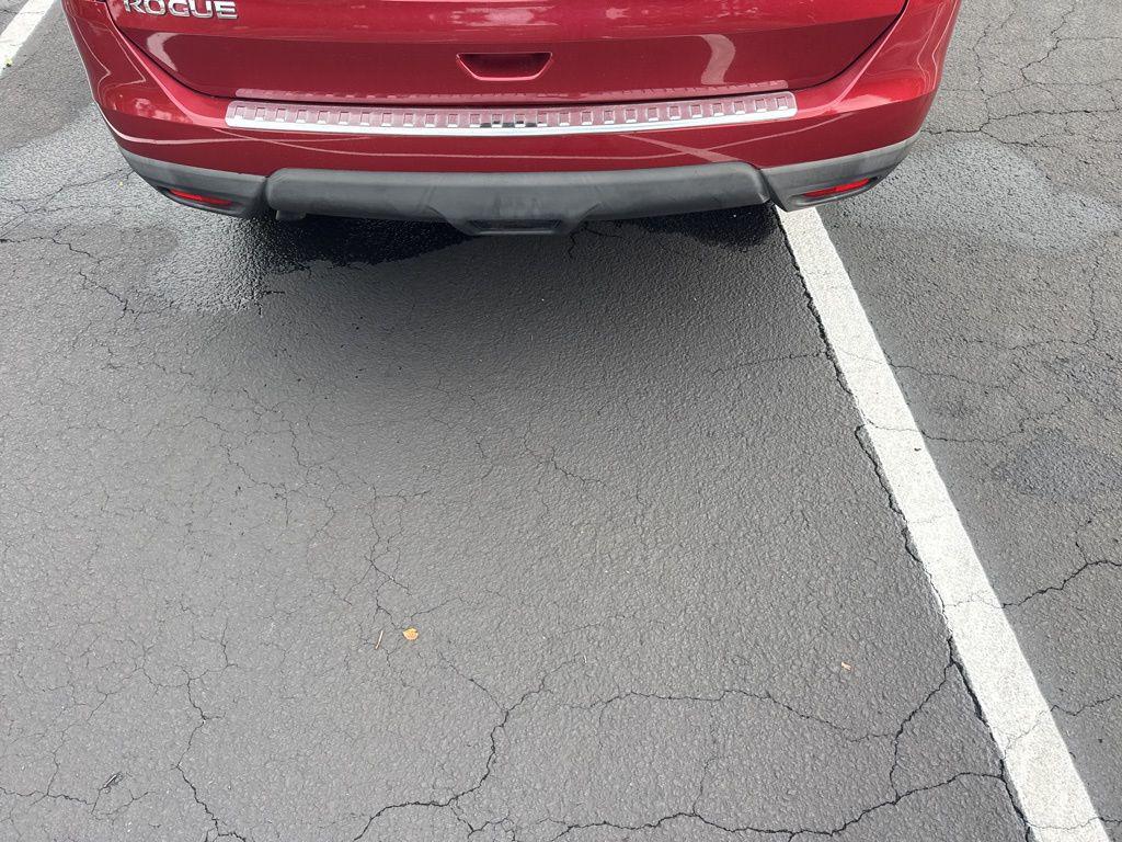 used 2016 Nissan Rogue car