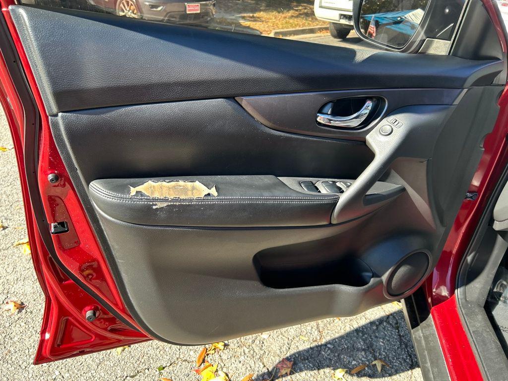 used 2016 Nissan Rogue car, priced at $6,976