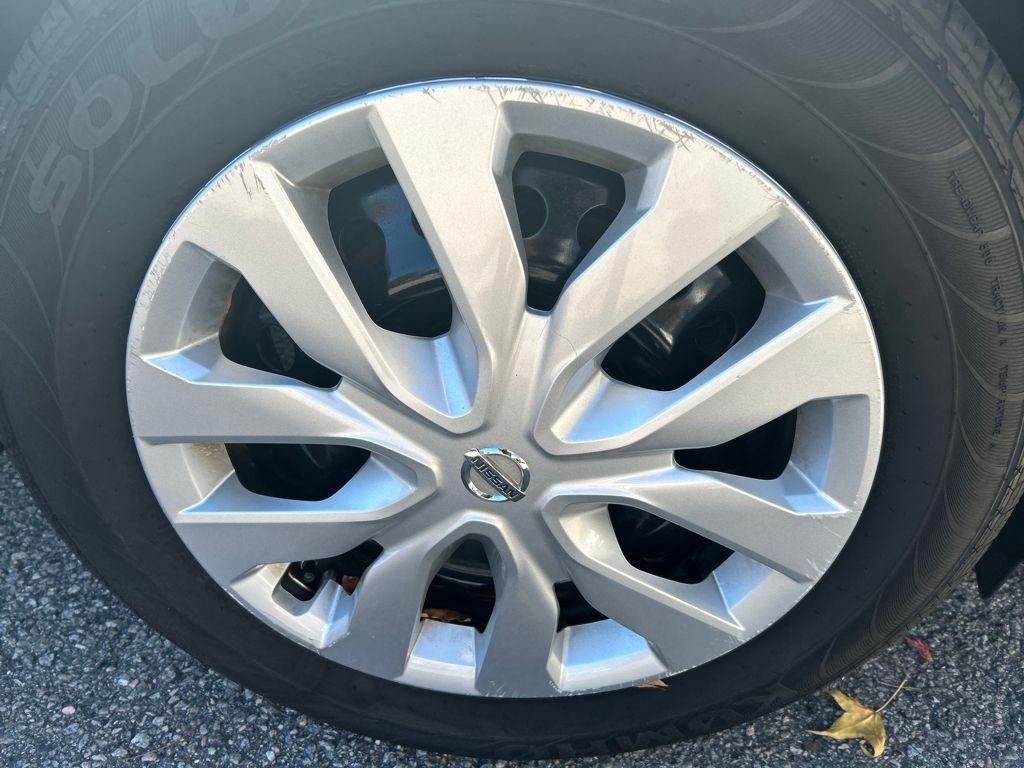 used 2016 Nissan Rogue car, priced at $6,976