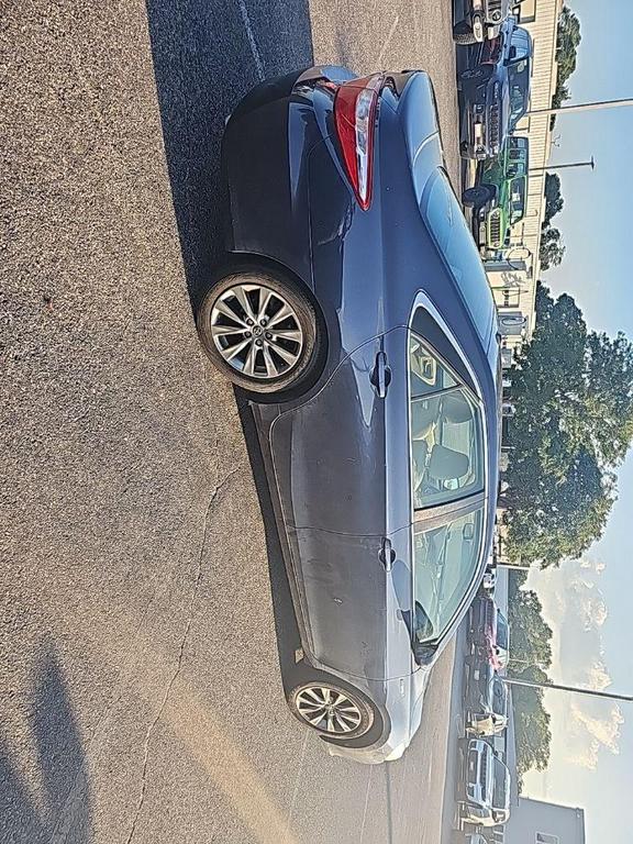 used 2015 Toyota Camry Hybrid car, priced at $10,927