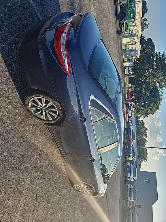 used 2015 Toyota Camry Hybrid car, priced at $10,927