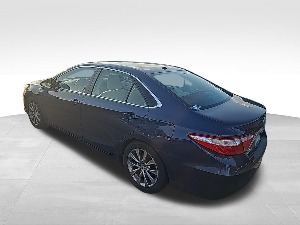 used 2015 Toyota Camry Hybrid car, priced at $10,927