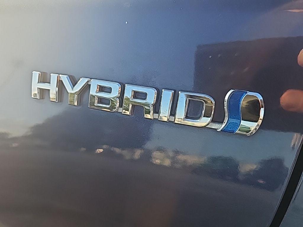 used 2015 Toyota Camry Hybrid car, priced at $10,927