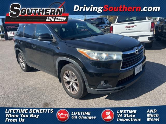 used 2015 Toyota Highlander car, priced at $21,994