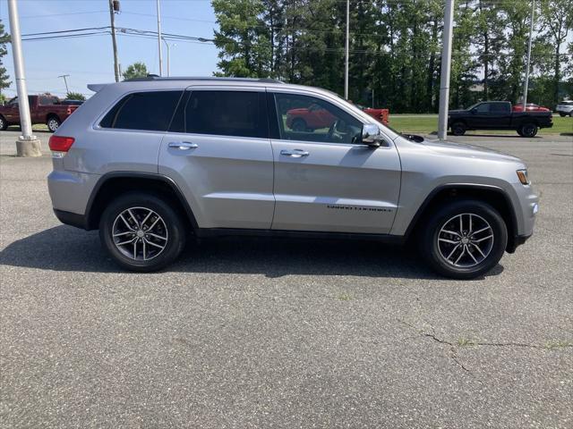 used 2017 Jeep Grand Cherokee car, priced at $13,500