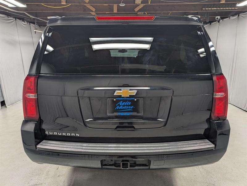 used 2020 Chevrolet Suburban car, priced at $27,995