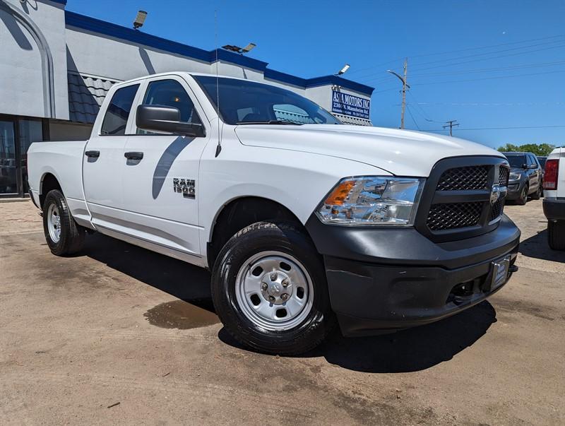 used 2020 Ram 1500 Classic car, priced at $17,595