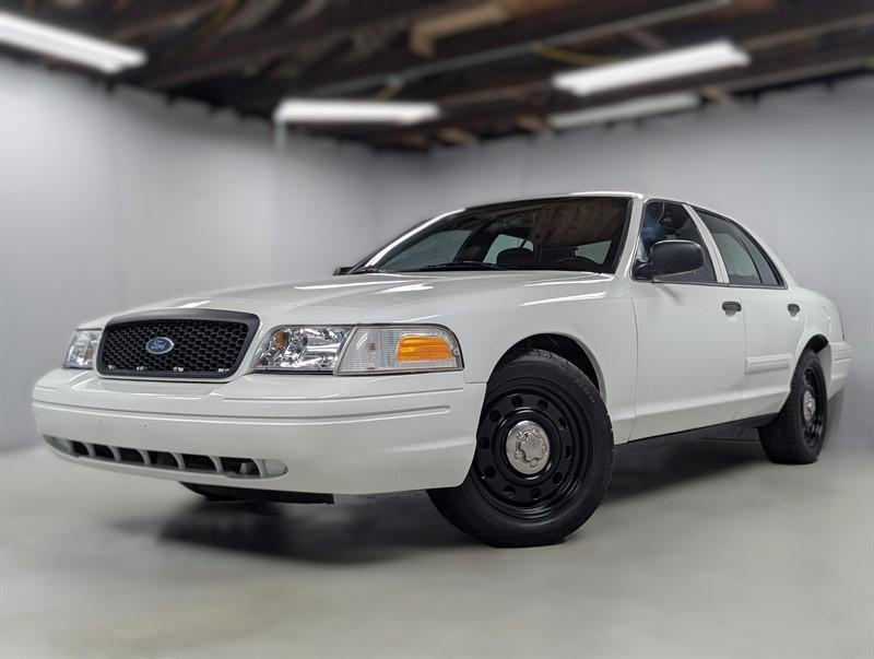 used 2009 Ford Crown Victoria car, priced at $11,995