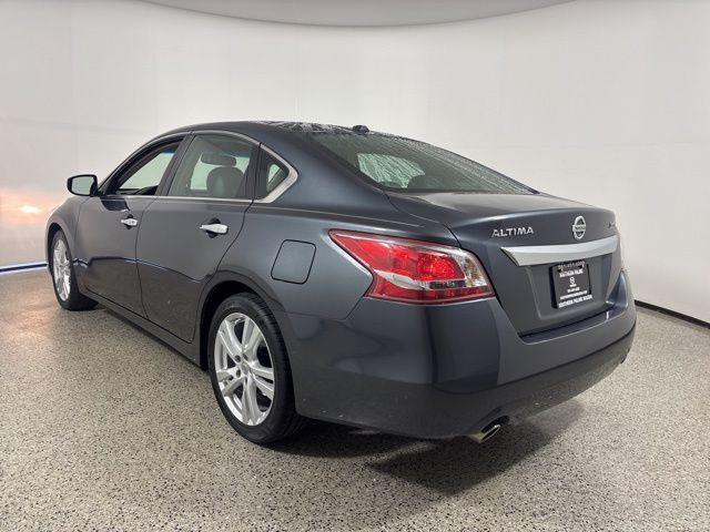 used 2013 Nissan Altima car, priced at $12,280