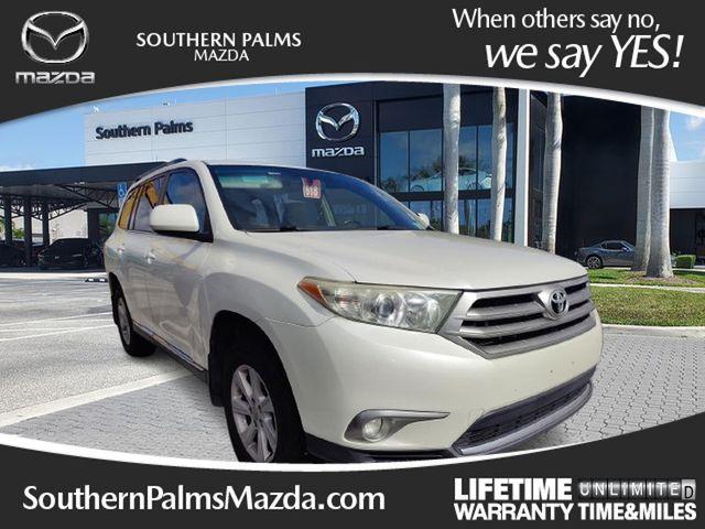 used 2013 Toyota Highlander car, priced at $9,376