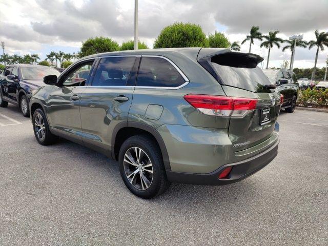 used 2019 Toyota Highlander car, priced at $21,606