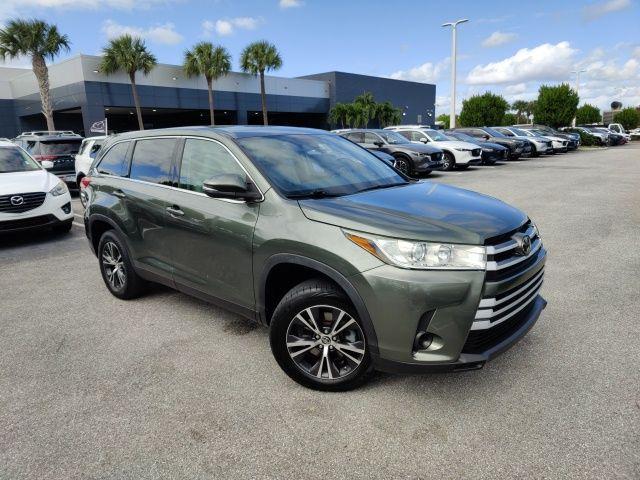 used 2019 Toyota Highlander car, priced at $21,606