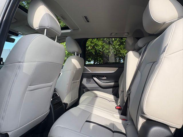 new 2025 Mazda CX-90 car, priced at $39,046