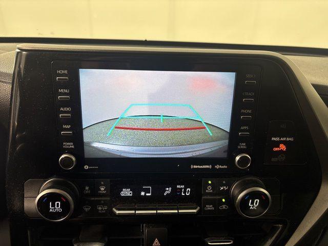 used 2021 Toyota Highlander car, priced at $25,192