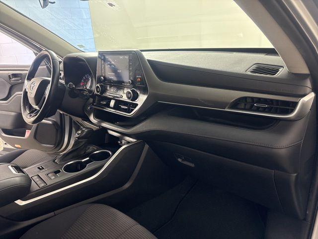 used 2021 Toyota Highlander car, priced at $25,192