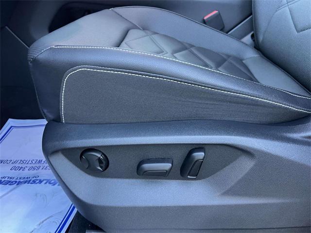 used 2025 Volkswagen Atlas car, priced at $39,497