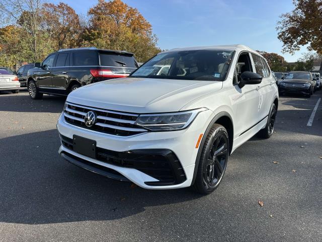 new 2024 Volkswagen Tiguan car, priced at $35,334