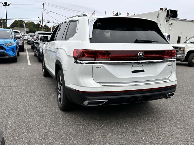 new 2024 Volkswagen Atlas car, priced at $47,092