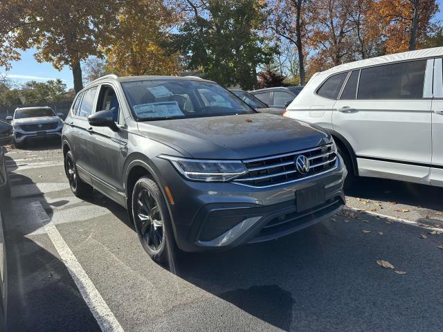 new 2024 Volkswagen Tiguan car, priced at $33,779