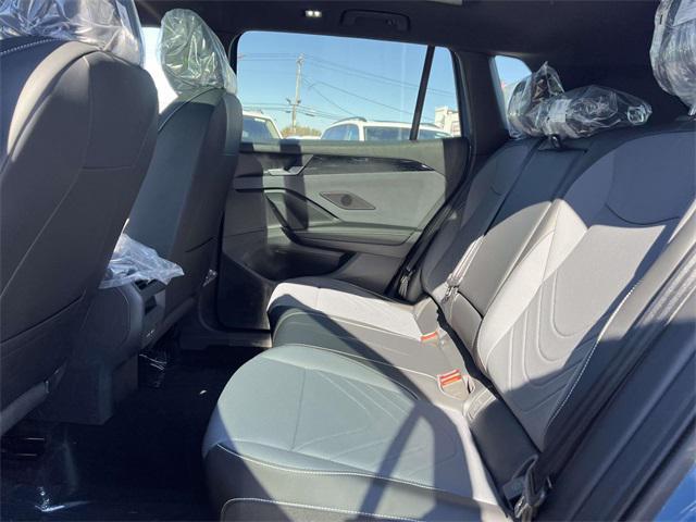 new 2025 Volkswagen Tiguan car, priced at $32,598