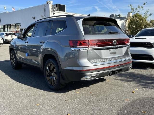 new 2024 Volkswagen Atlas car, priced at $42,116