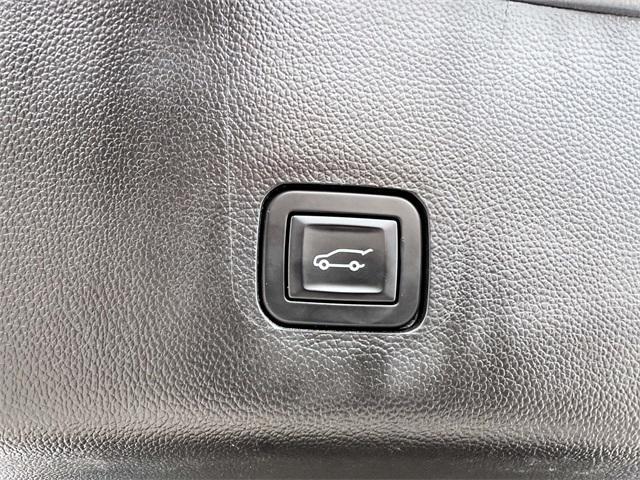 used 2019 Chevrolet Traverse car, priced at $14,839