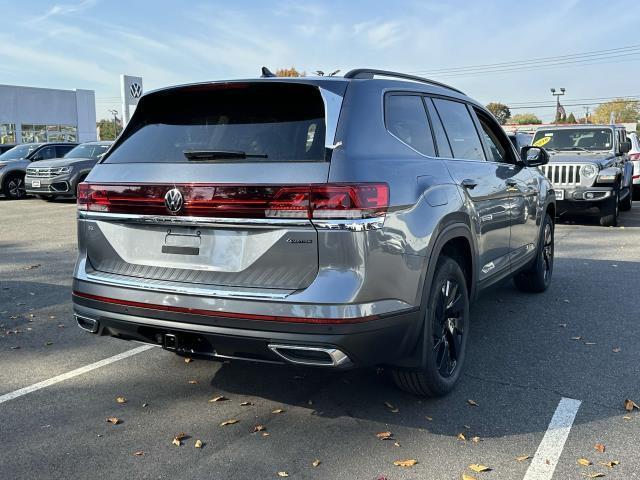 new 2025 Volkswagen Atlas car, priced at $47,412