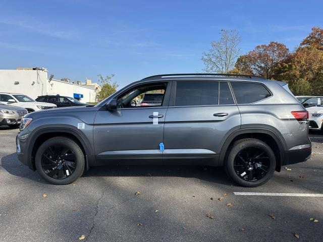 new 2025 Volkswagen Atlas car, priced at $47,412