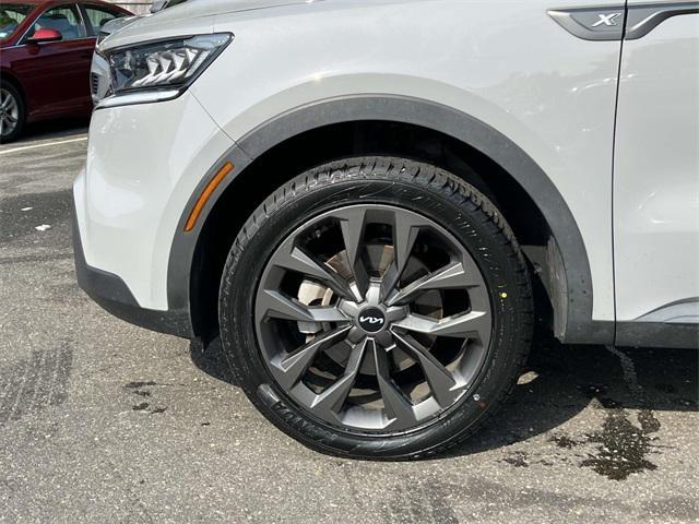 used 2022 Kia Sorento car, priced at $31,217
