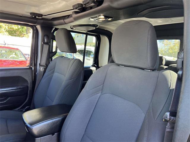 used 2023 Jeep Gladiator car, priced at $26,436
