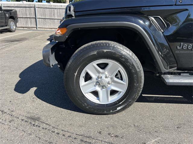used 2023 Jeep Gladiator car, priced at $26,436