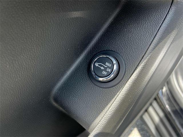 used 2023 Chevrolet Traverse car, priced at $25,871