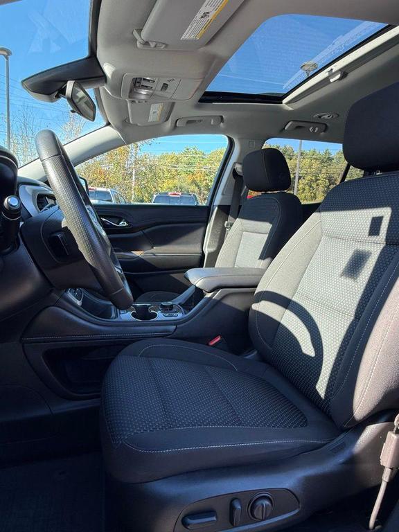 used 2022 GMC Acadia car, priced at $26,387