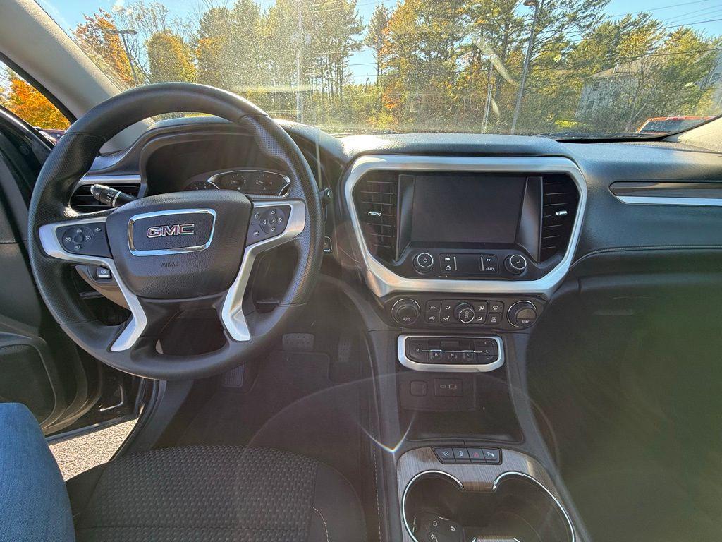 used 2022 GMC Acadia car, priced at $26,387